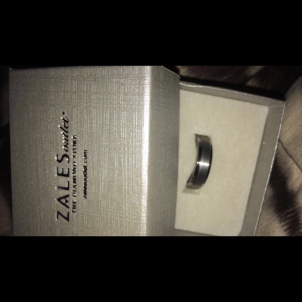 Men's 8.0mm Wedding Band in Two-Tone Tantalum